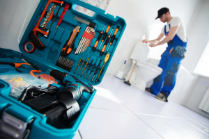 caisse à outils de bricolage indispensables pour plomberie